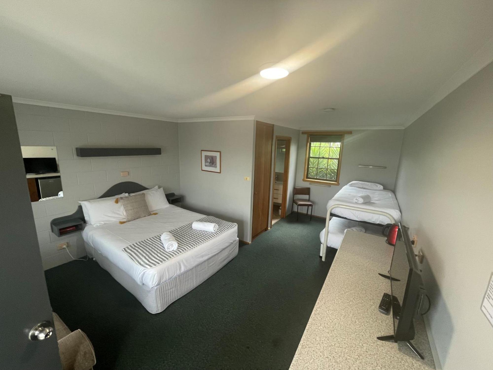 Bridport Bay Inn Eksteriør bilde